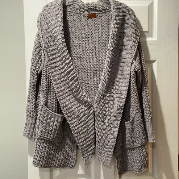 POL Oversized Chunky Cardigan Sweater. Size Small. Color Gray - Picture 1 of 7